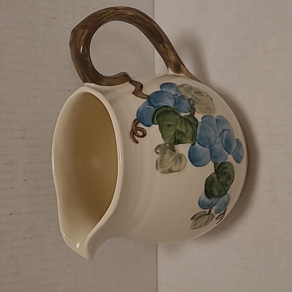 Vintage Metlox Poppytrail Large Creamer with Blue Grapes - Picture 16 of 16